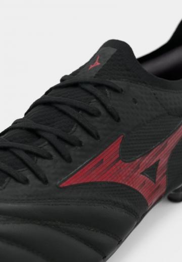 Футбольные бутсы