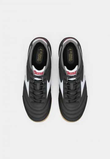 Футбольные бутсы