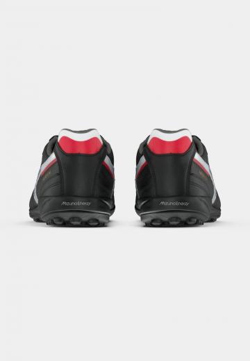 Футбольные бутсы