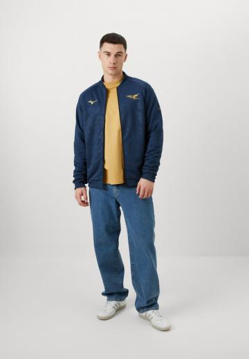 Спортивная куртка