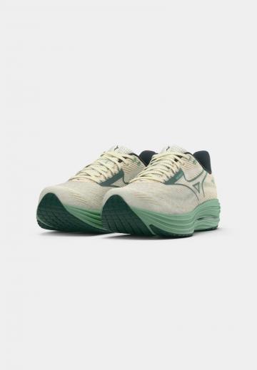 Беговые кроссовки