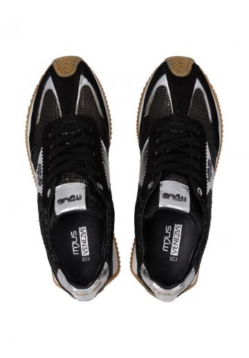 Гандбольные кроссовки