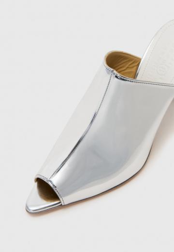 Гандбольные кроссовки