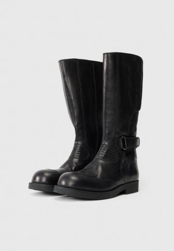 Зимние ботинки