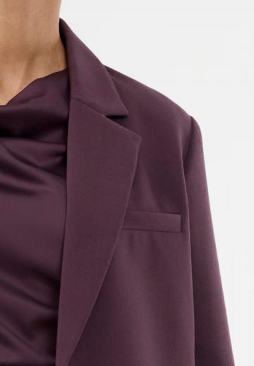 Блейзер с накладными карманами