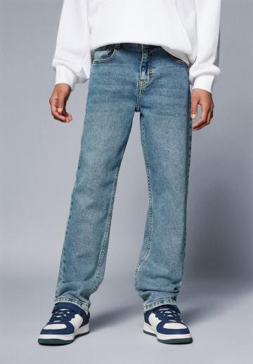 Джинсы