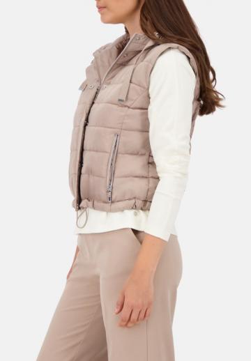 Короткая куртка