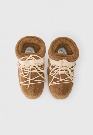 Зимние ботинки