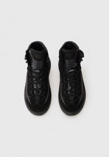 Зимние ботинки