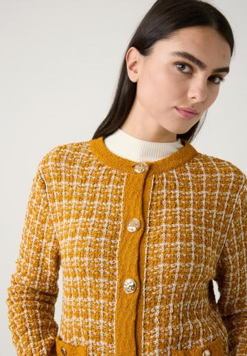 Вязаная кофта