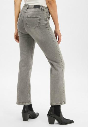 Клешеные брюки