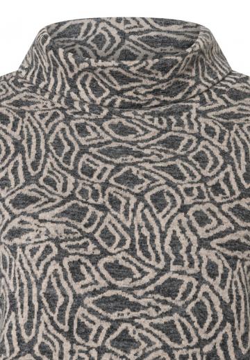 Вязаное платье