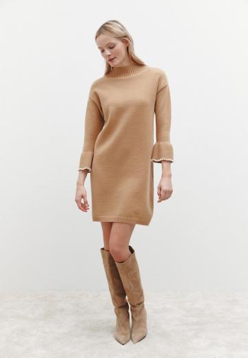 Вязаное платье