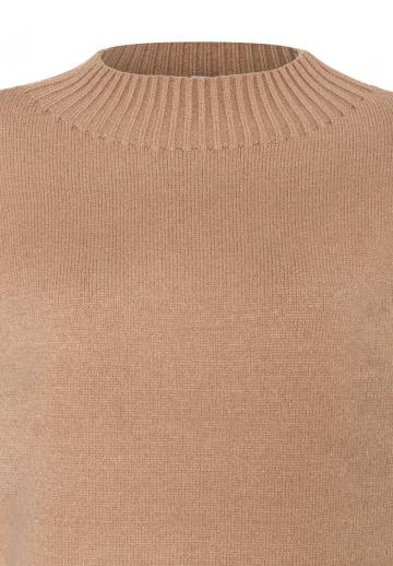 Вязаное платье