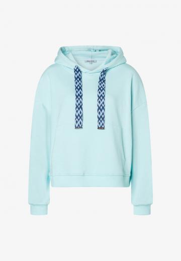 Пуловер с капюшоном