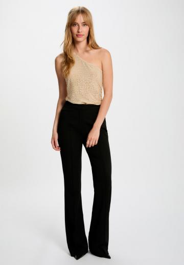 Блузка без рукавов