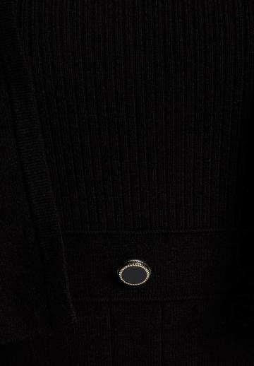 Вязаное платье