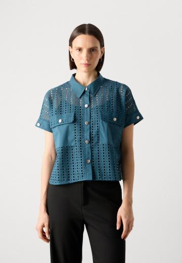 Кружевная блузка