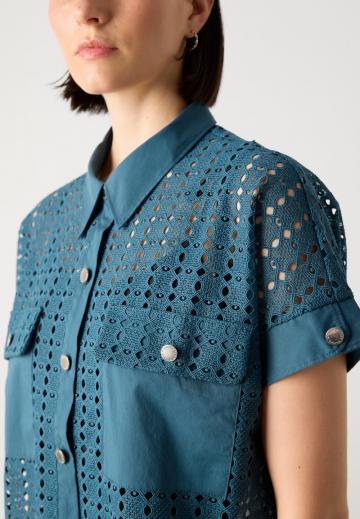 Кружевная блузка