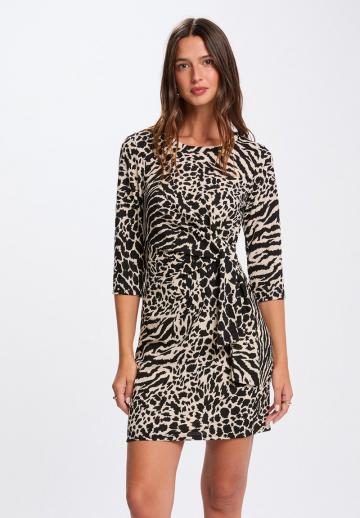 Платье футляр