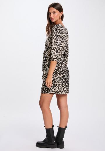 Платье футляр