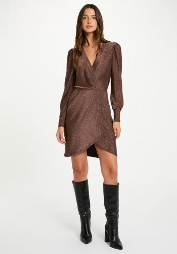 Короткое платье