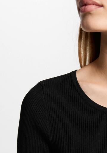 Платье футляр