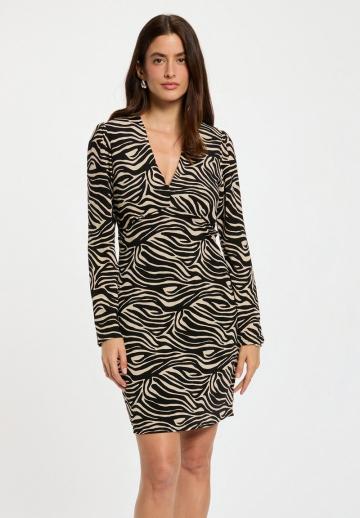 Платье футляр