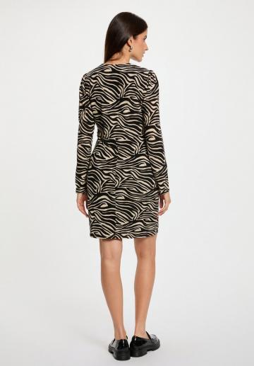 Платье футляр