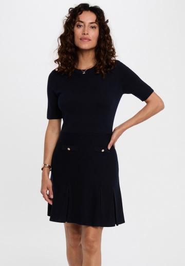 Короткое платье