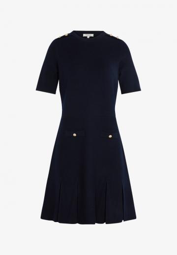 Короткое платье