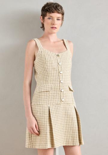 Короткое платье