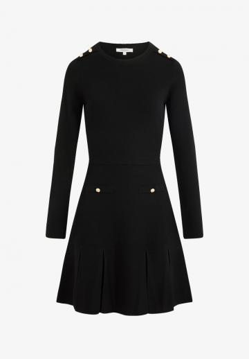 Вязаное платье