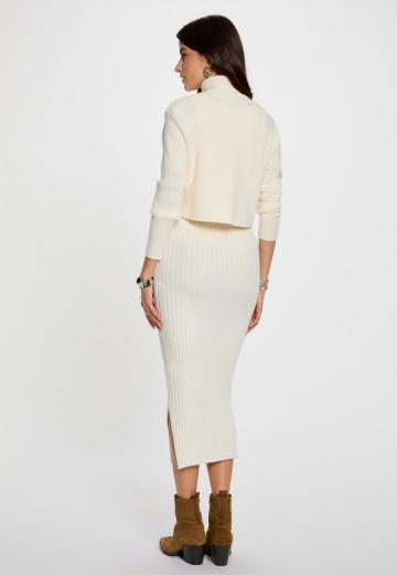 Платье футляр