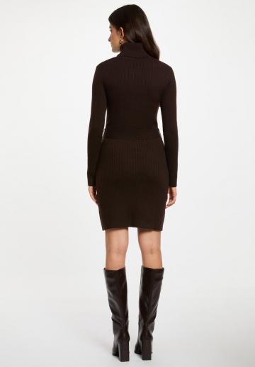 Платье футляр