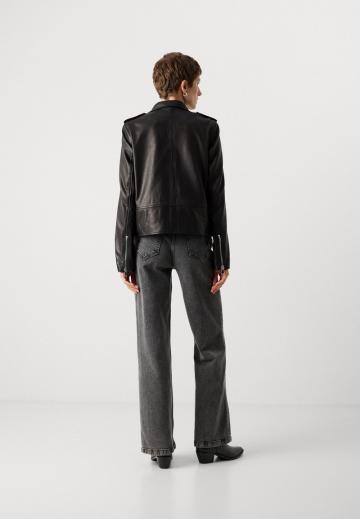 Кожаная куртка