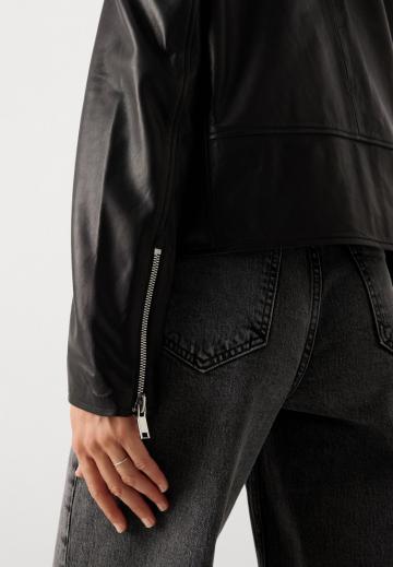 Кожаная куртка