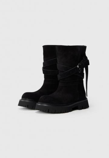 Ковбойские сапоги