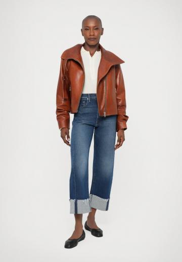 Джинсы бойфренда