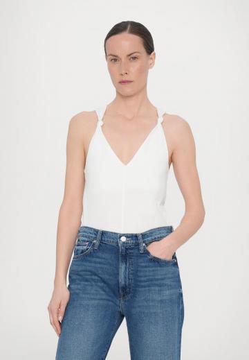 Джинсы бойфренда