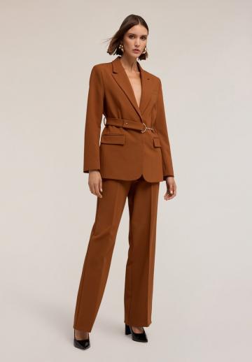 Блейзер с накладными карманами