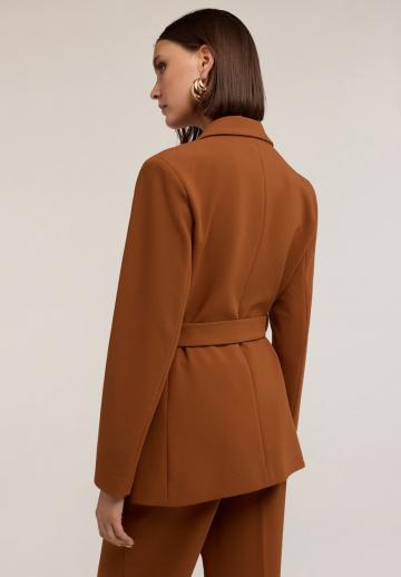 Блейзер с накладными карманами