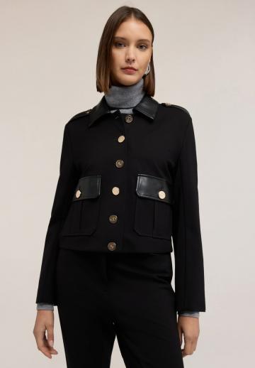 Короткий блейзер