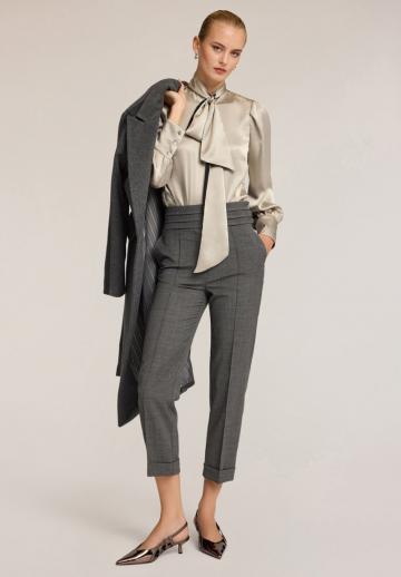 Атласная блузка