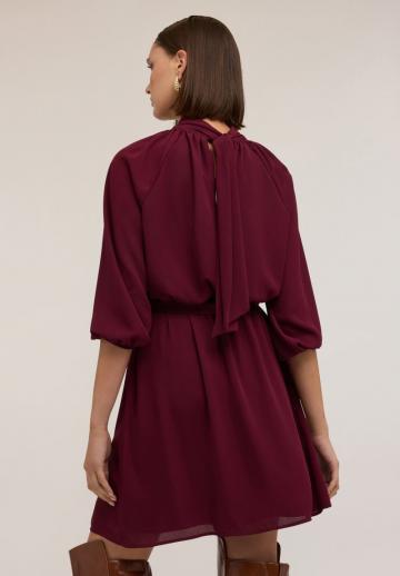 Короткое платье