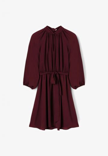 Короткое платье