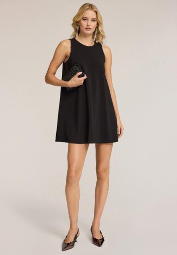 Короткое платье