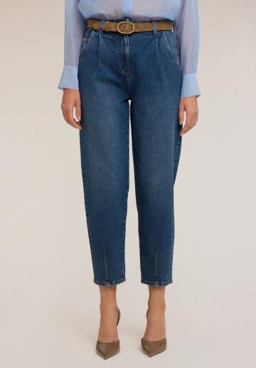 Короткие джинсы