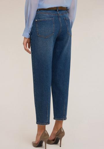Короткие джинсы