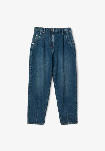 Короткие джинсы